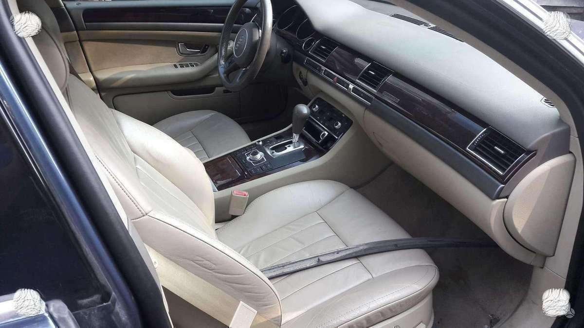 Audi A8 Dalimis