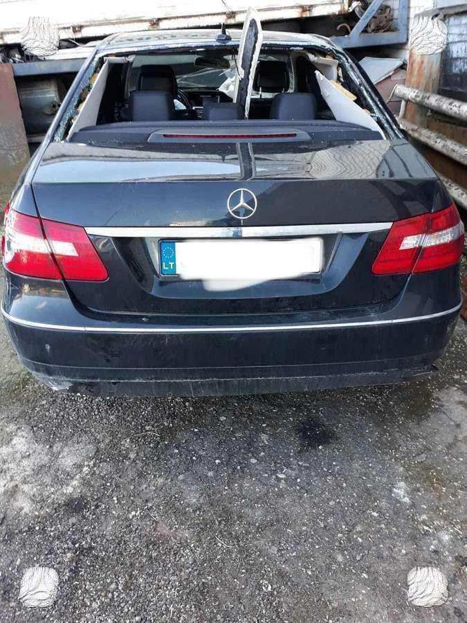 Mercedes-Benz E220