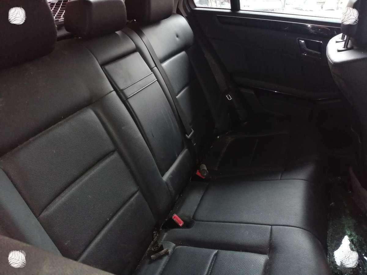 Mercedes-Benz E220
