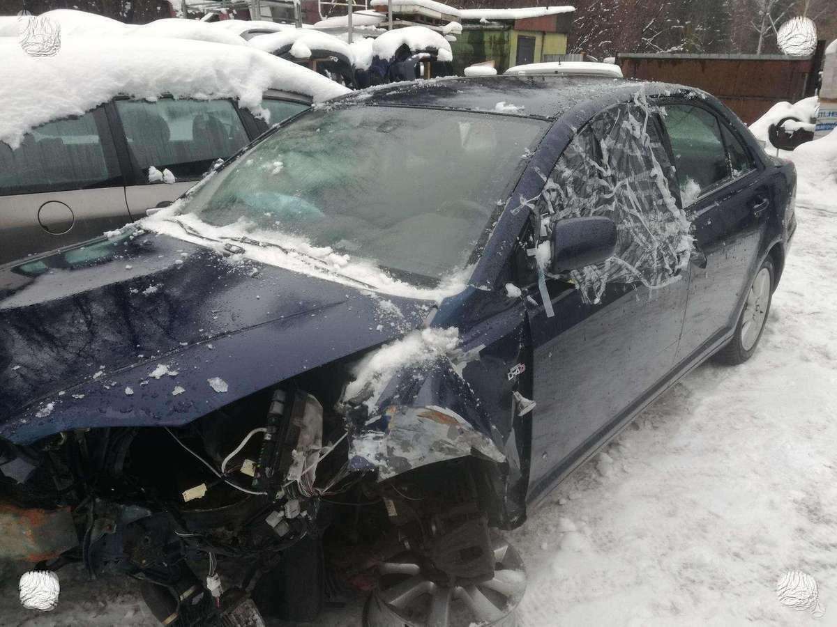 Toyota Avensis Dalimis
