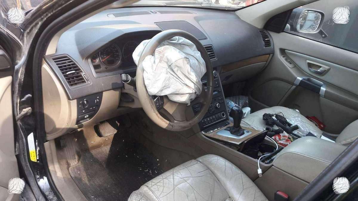 Volvo XC90 Dalimis
