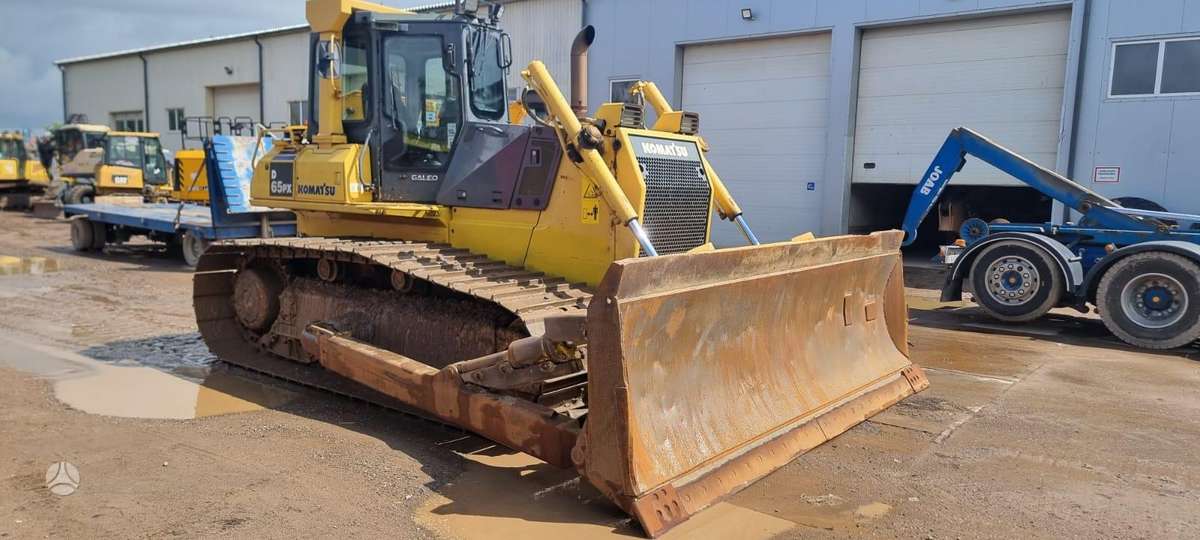 Komatsu D65PX-15E0, бульдозеры