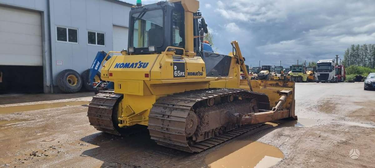 Komatsu D65PX-15E0, бульдозеры