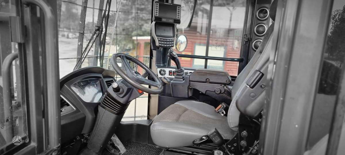 Hyundai HL 960, фронтальные погрузчики