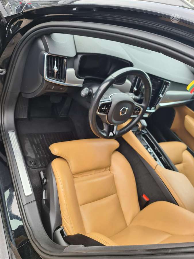Volvo XC60, 2.0 l., Внедорожник / Кроссовер