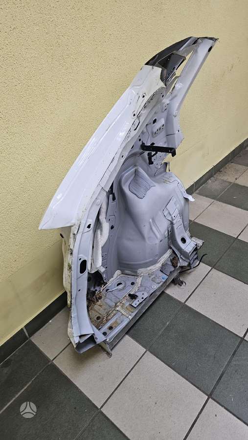 Lexus NX klasė dalimis