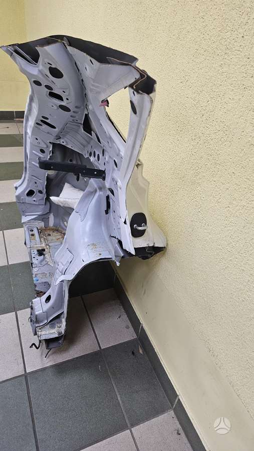 Lexus NX klasė dalimis