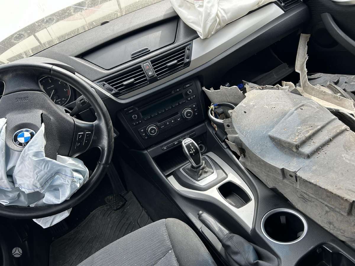 BMW X1 Dalis pristatome i visus miestus