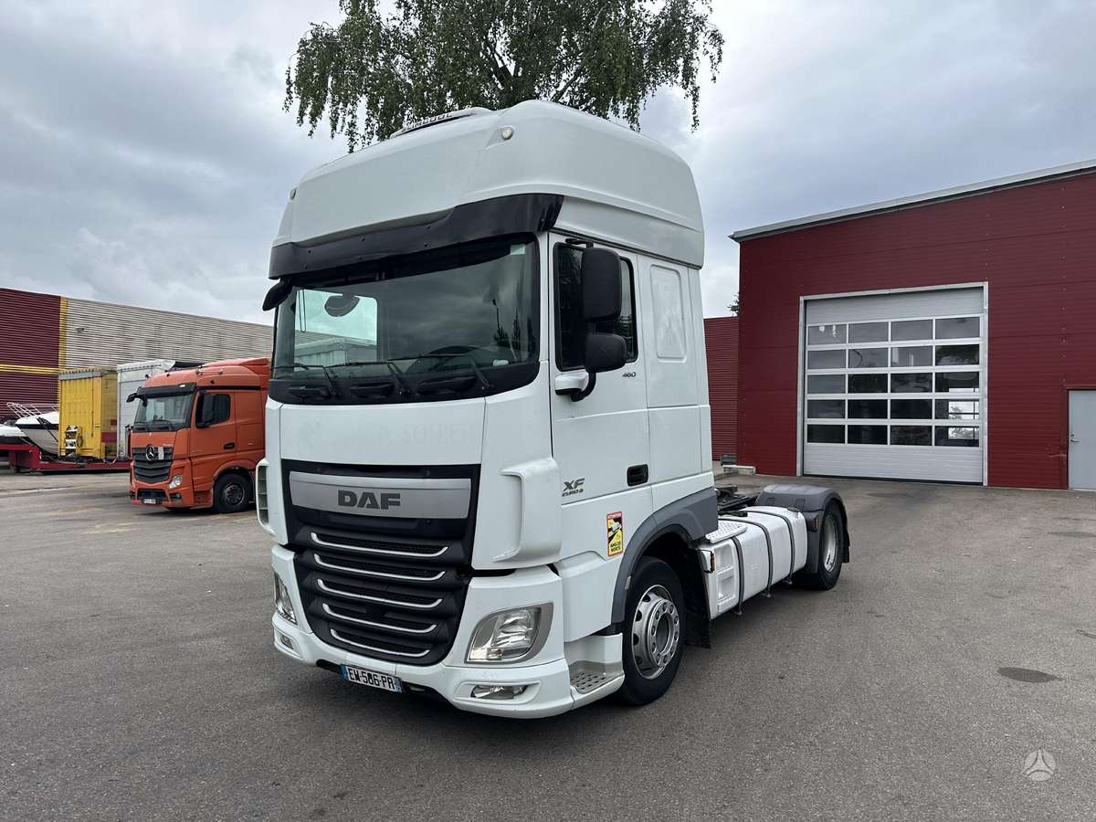 DAF XF 106.460, double sleeper