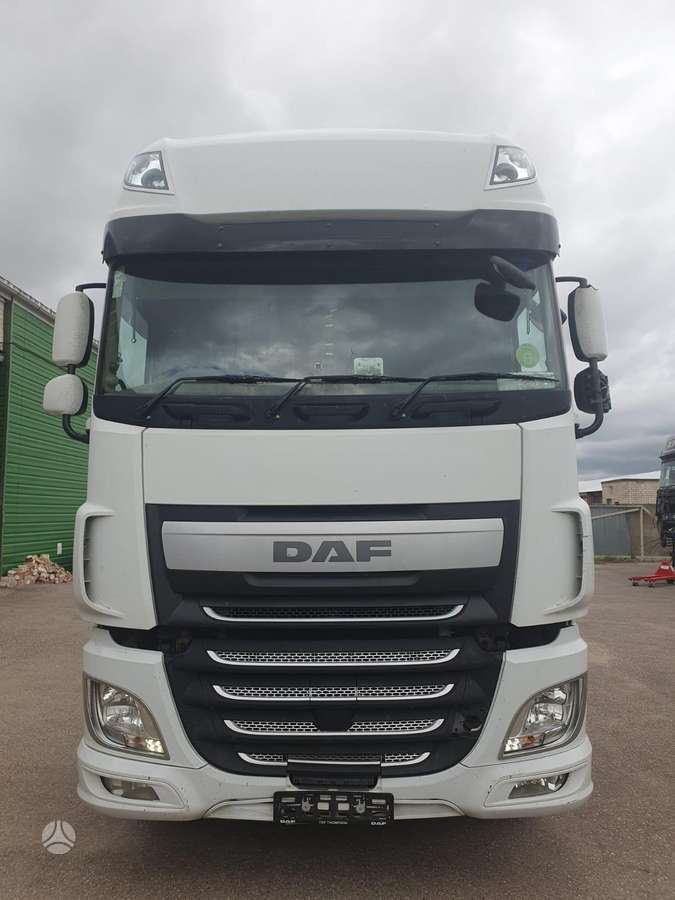 DAF XF106, semi-trailer trucks
