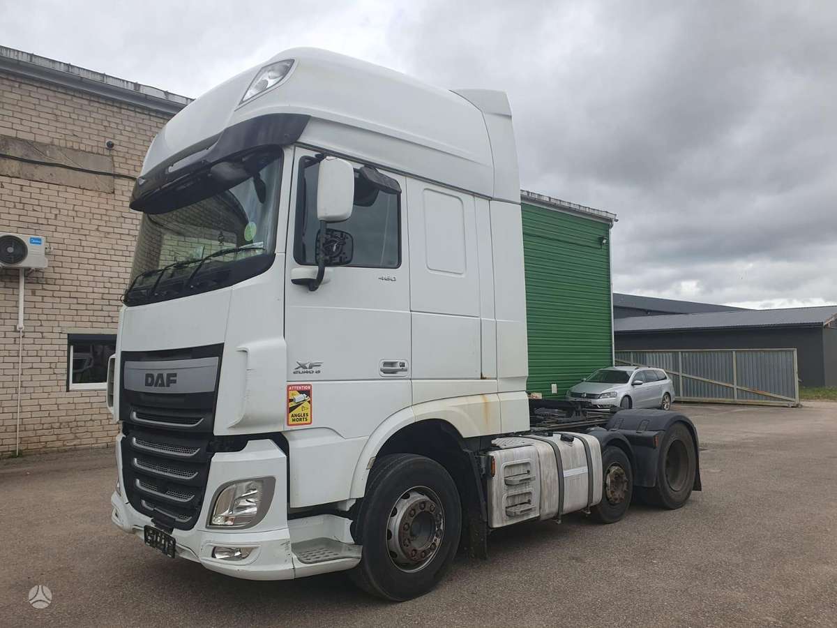 DAF XF106, vilkikai