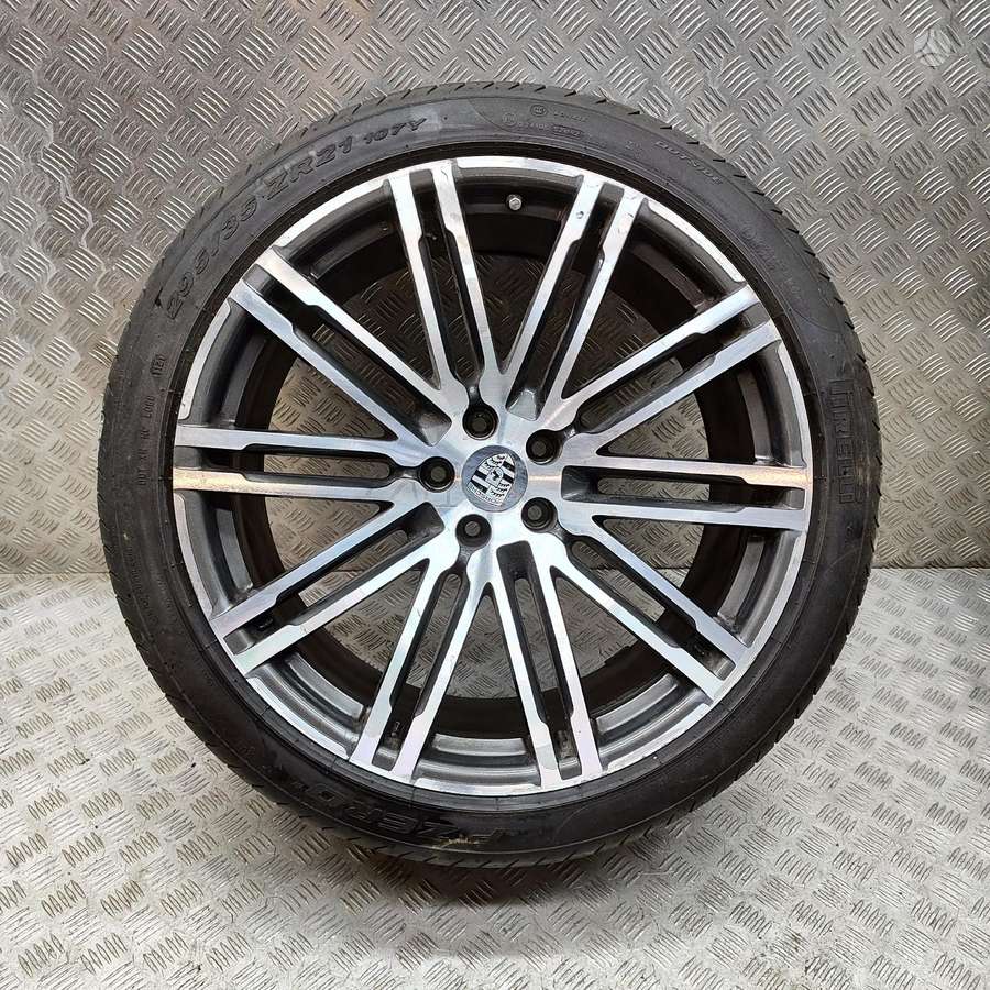 Porsche MACAN, lengvojo lydinio, R21
