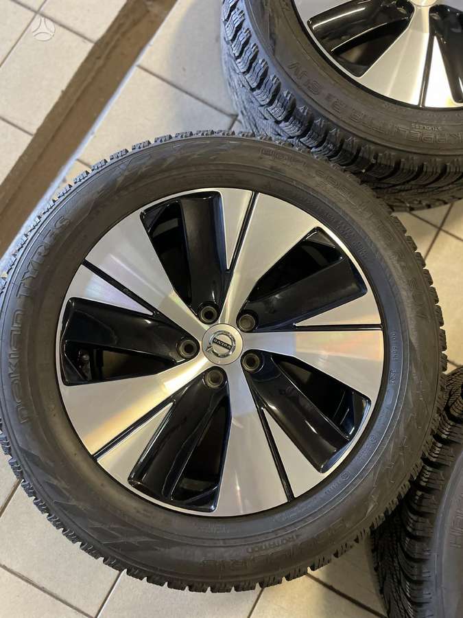 Volvo, lengvojo lydinio, R18