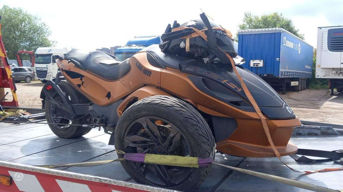 Can-Am Spyder, trikes