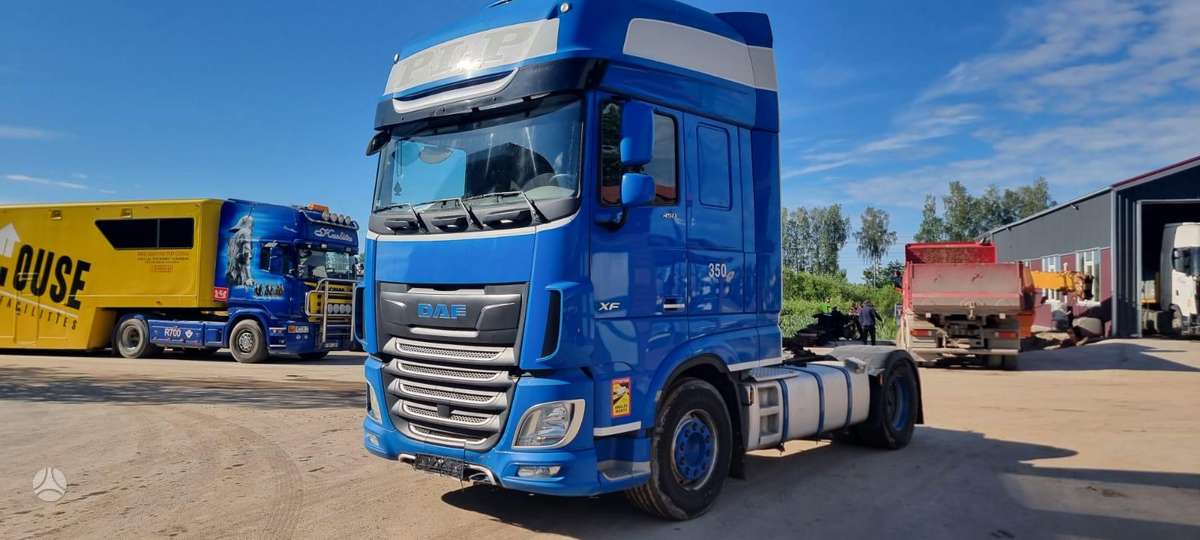 DAF XF 450, double sleeper
