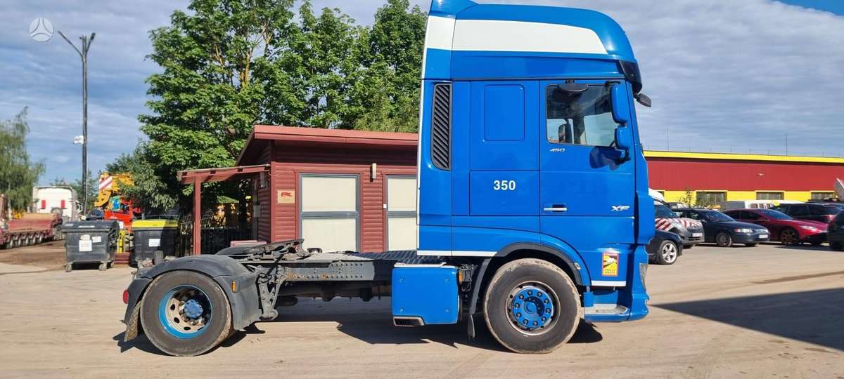 DAF XF 450, double sleeper