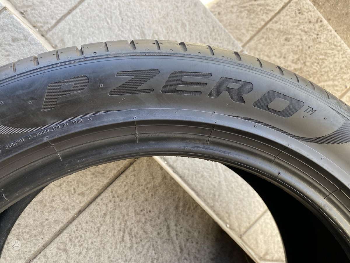 Pirelli P zero pz4 2022m, summer 245/45 R18