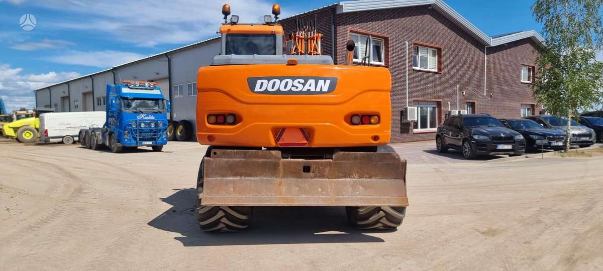 Doosan DX 140W, экскаваторы