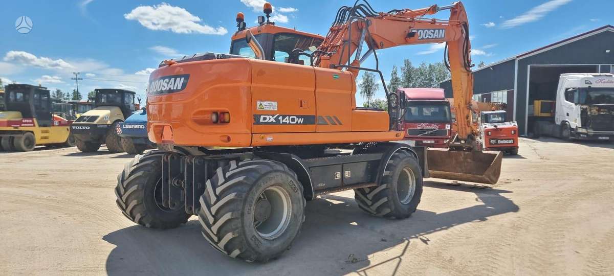 Doosan DX 140W, экскаваторы
