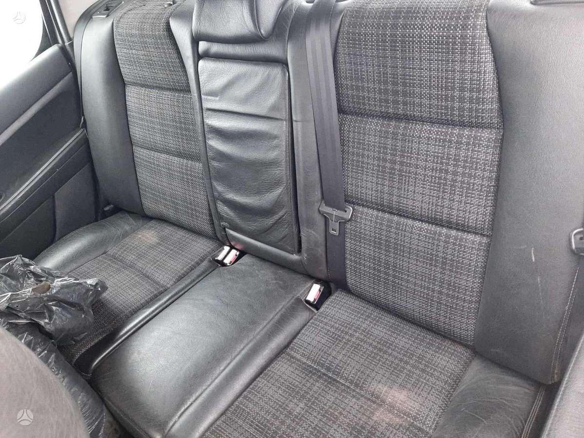 Peugeot 306