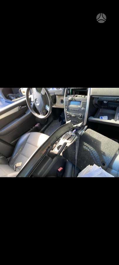 Mercedes-Benz B200