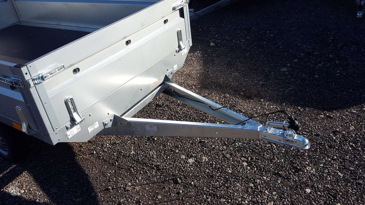 Neptun Dviašė su B kategorija, passenger car trailers