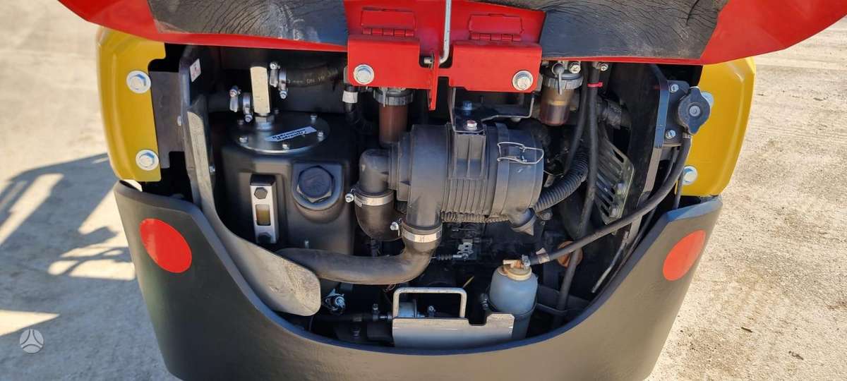Yanmar SV16, мини-экскаваторы