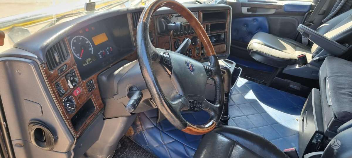 Scania R700, double sleeper