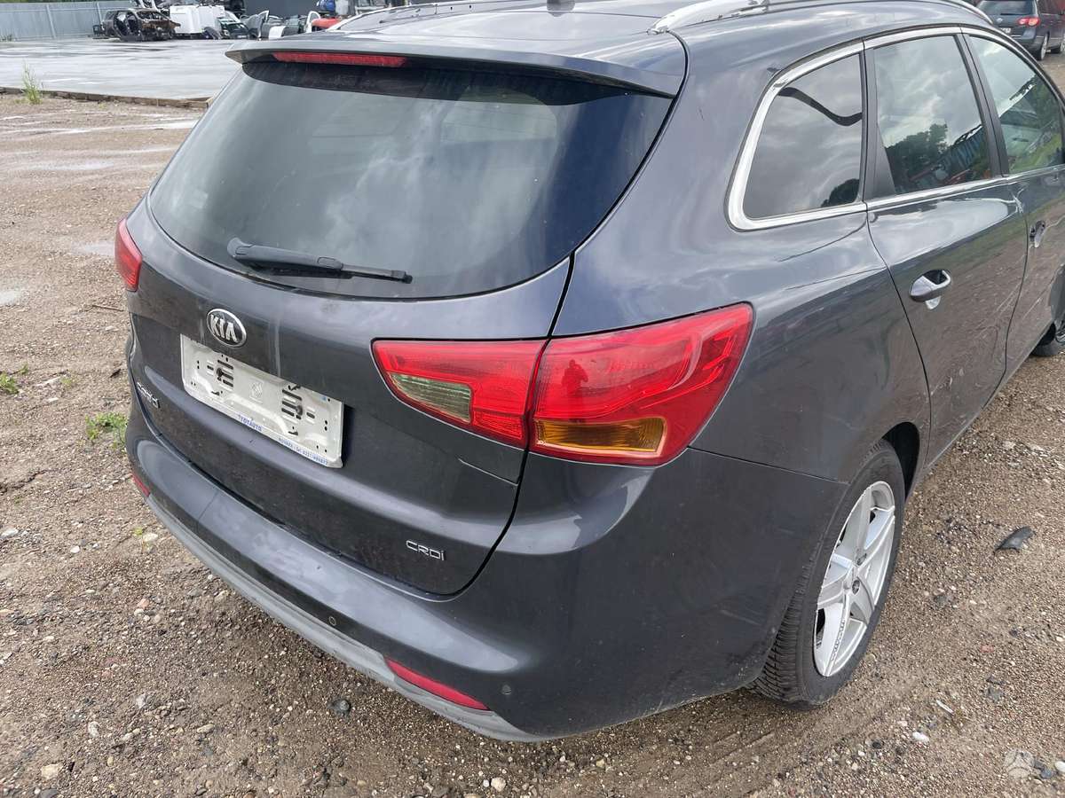 Kia Ceed по частям