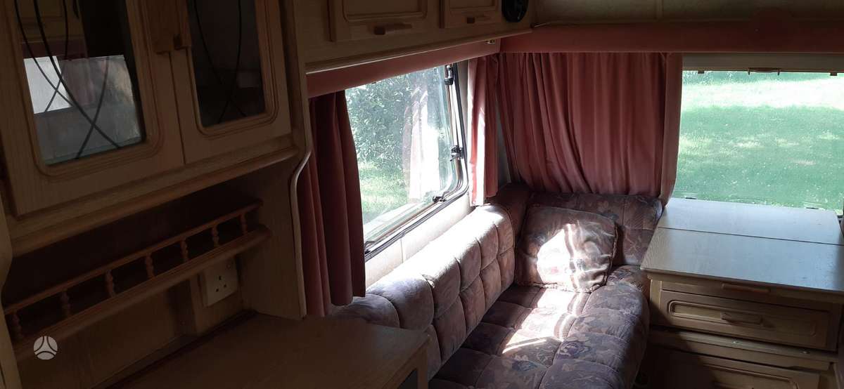 Swift CORNICHE, kemperis