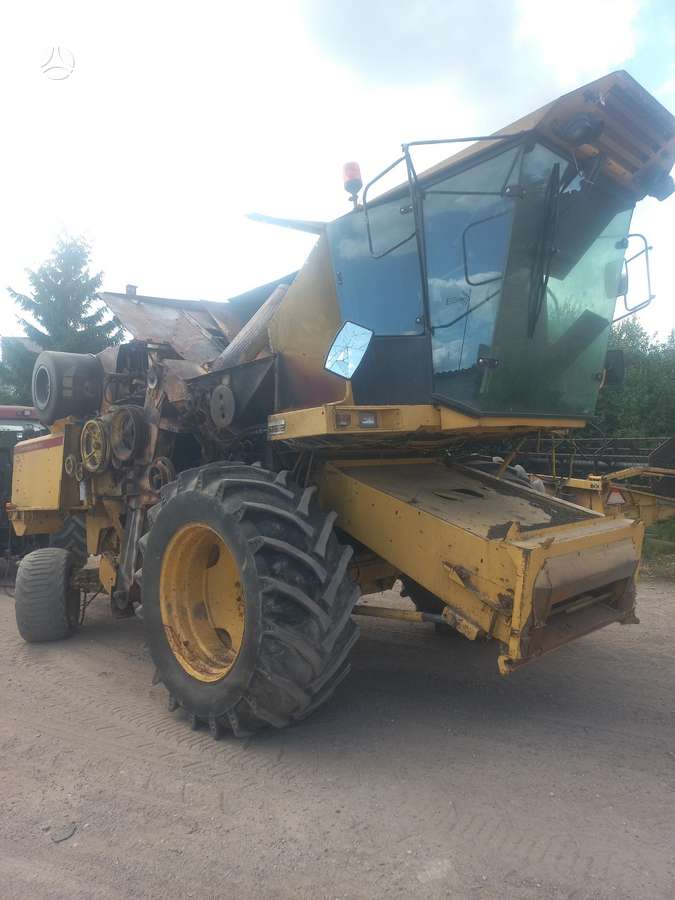 New Holland Tx-44