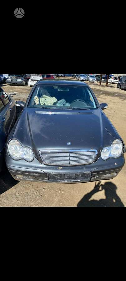 Mercedes-Benz C200