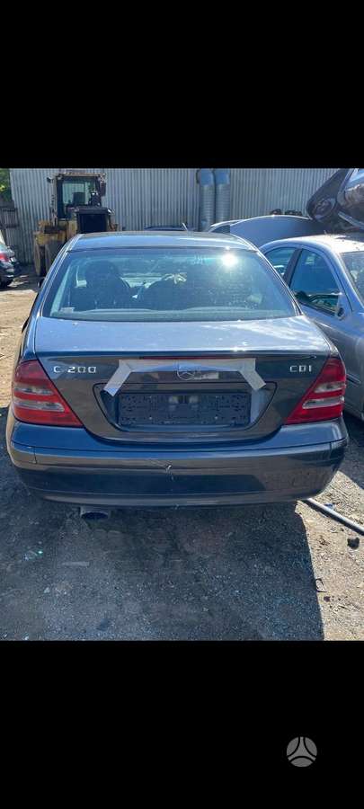 Mercedes-Benz C200