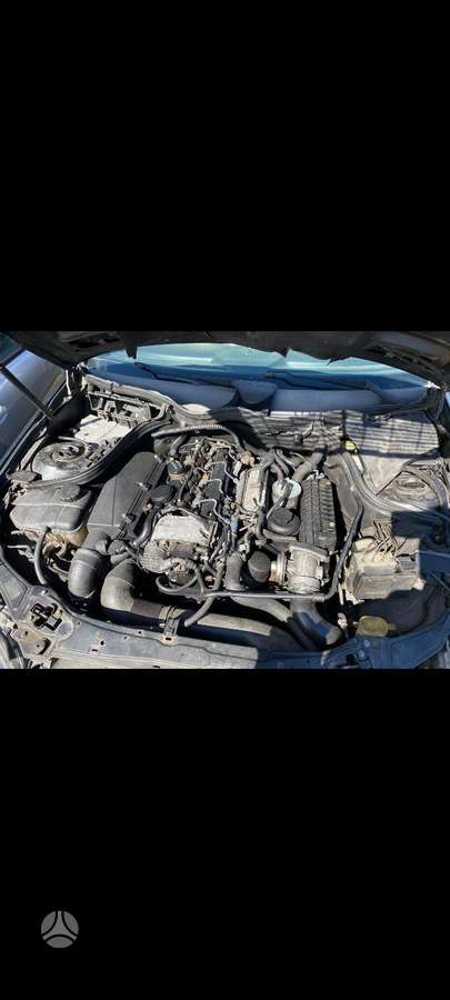 Mercedes-Benz C200