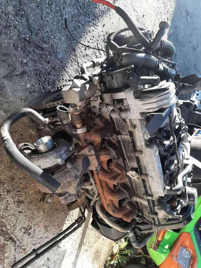 Volvo S60, variklio kodas D5244T