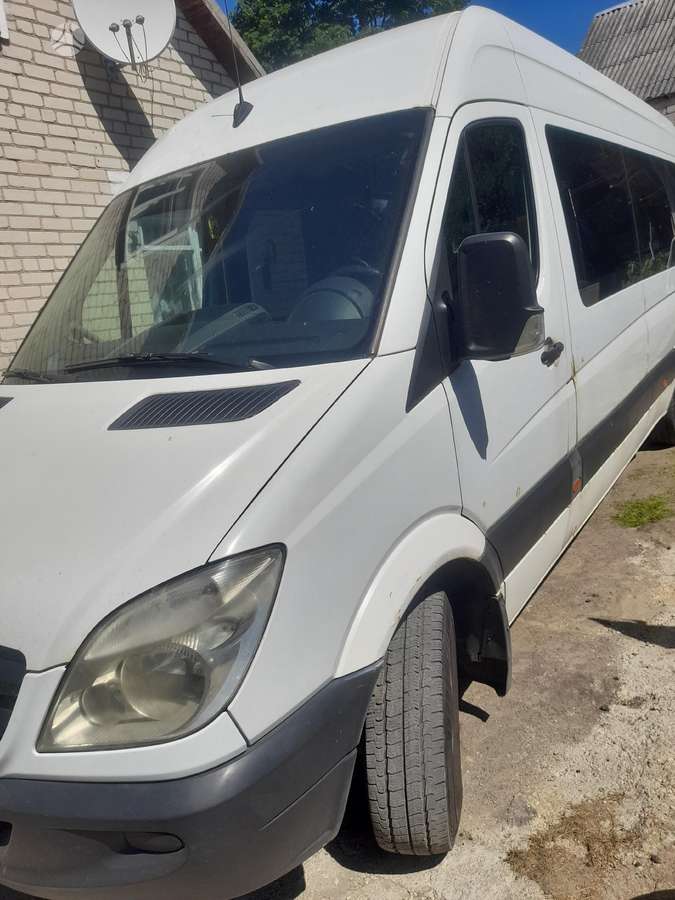 Mercedes-Benz Sprinter, cargo vans