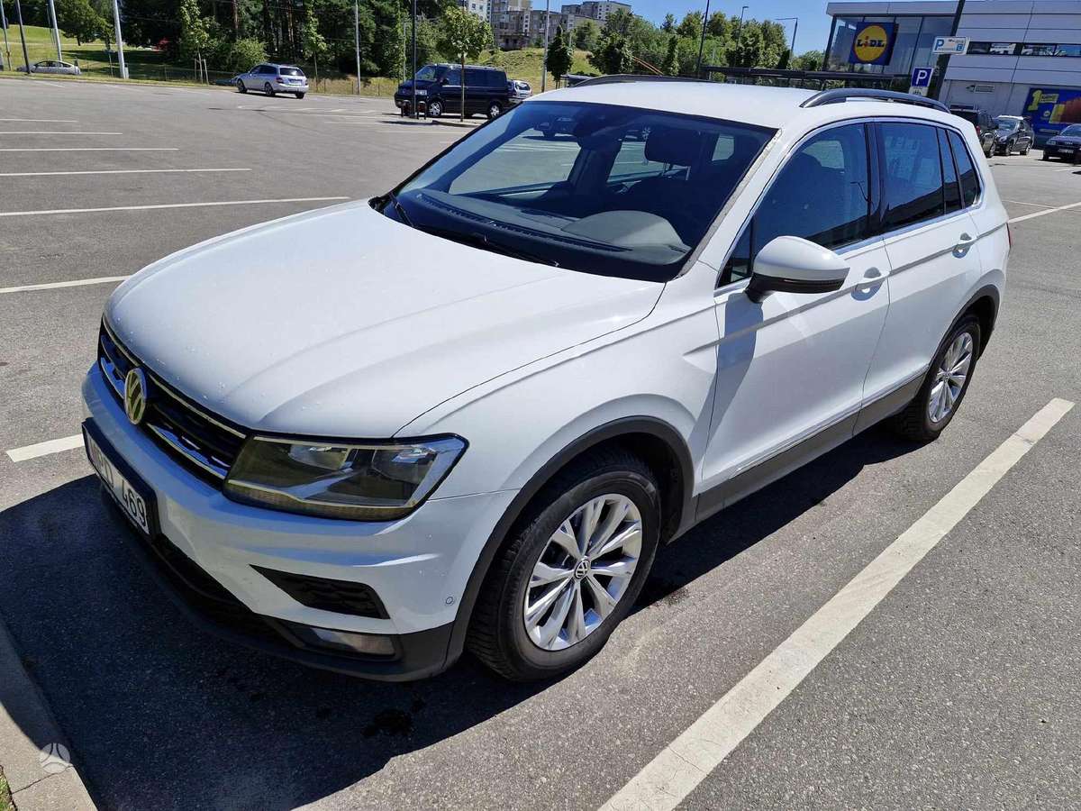 Volkswagen Tiguan, 2.0 l., off-road / crossover