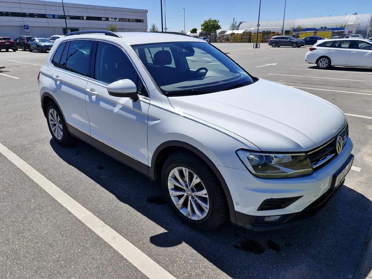 Volkswagen Tiguan, 2.0 l., off-road / crossover