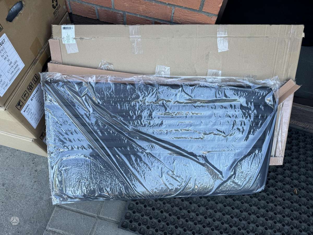 BMW 320 durų apmušalai
