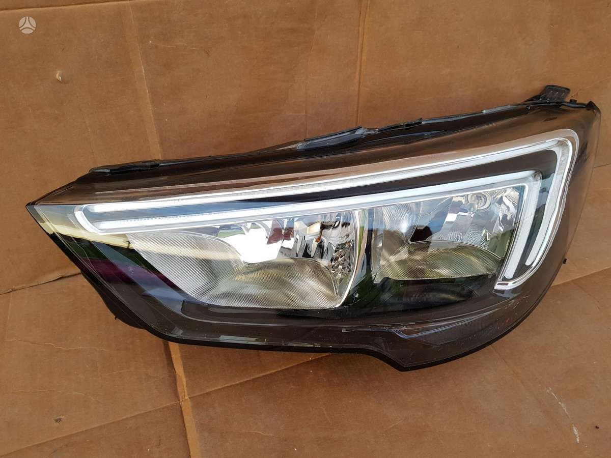 Opel Crossland X, 134, детали кузова