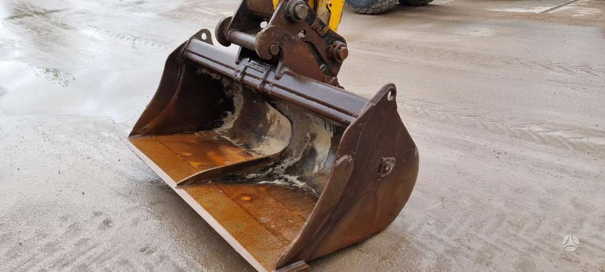 JCB JS 175W, ekskavatoriai