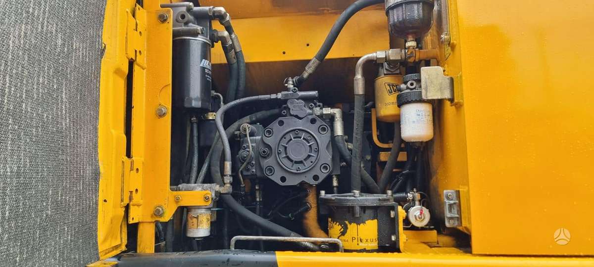 JCB JS 175W, ekskavatoriai