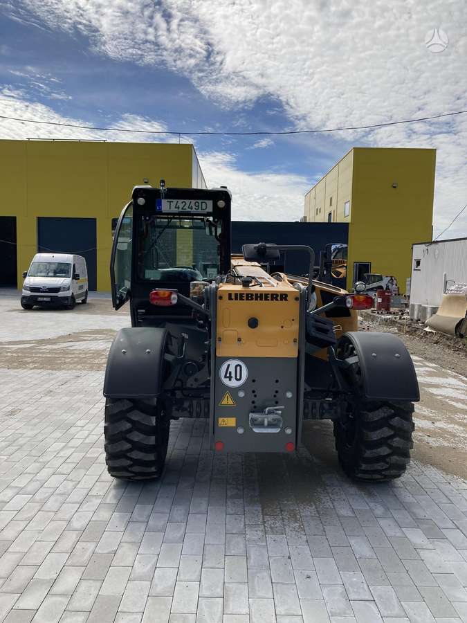 Liebherr T41-7s, telescopic handler