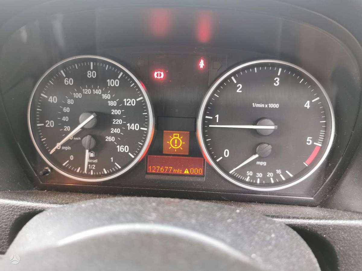 BMW X1 dalimis