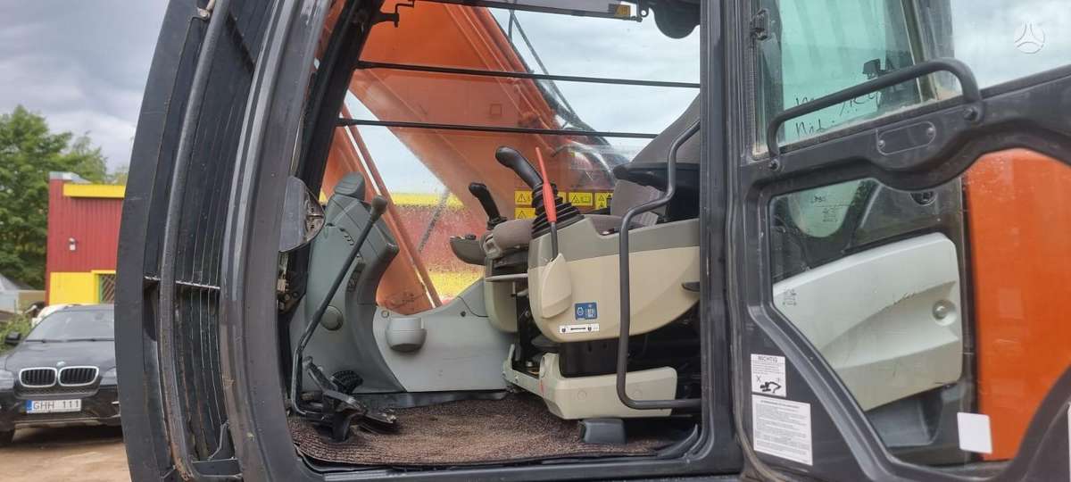 Hitachi ZX250 LC-5, экскаваторы