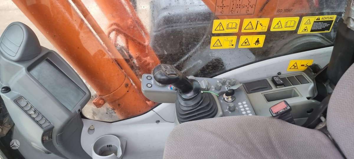 Hitachi ZX250 LC-5, экскаваторы