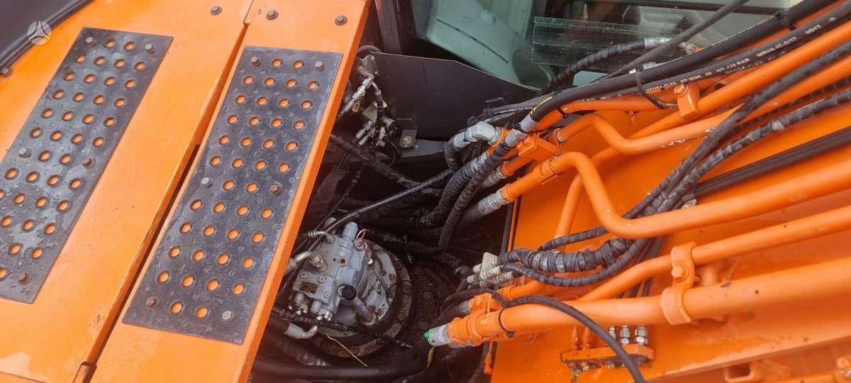 Hitachi ZX250 LC-5, excavator