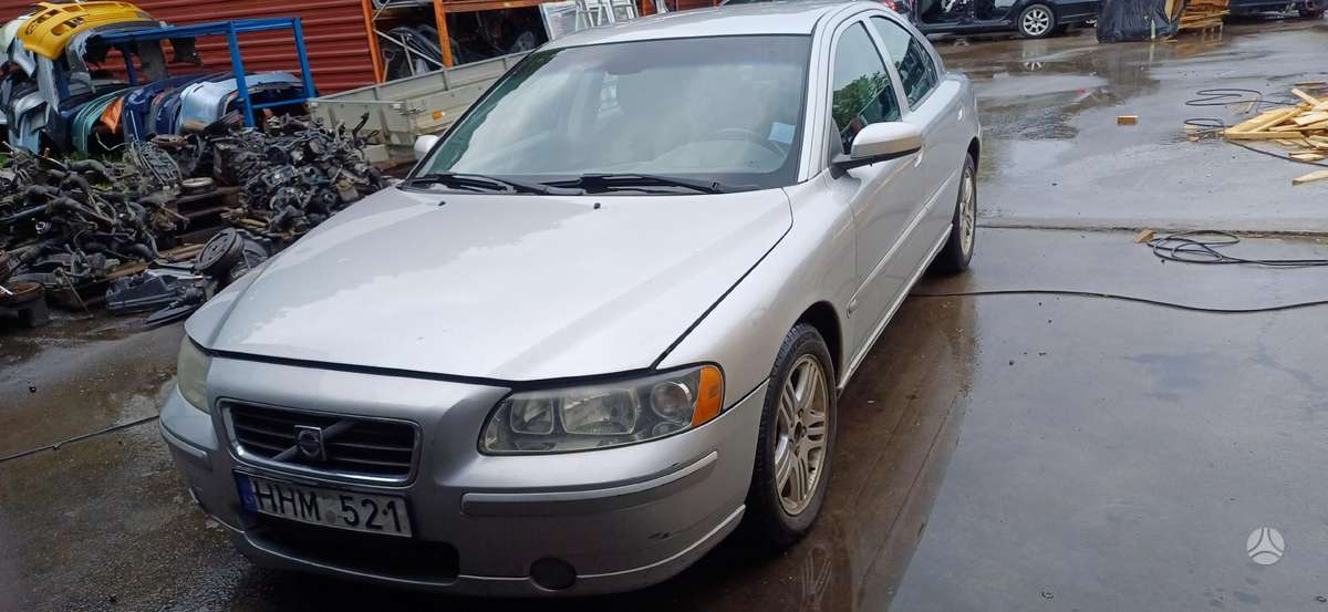 Volvo S60 dalimis