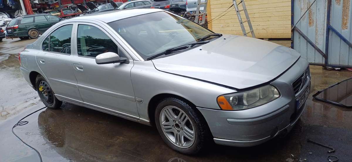 Volvo S60 по частям