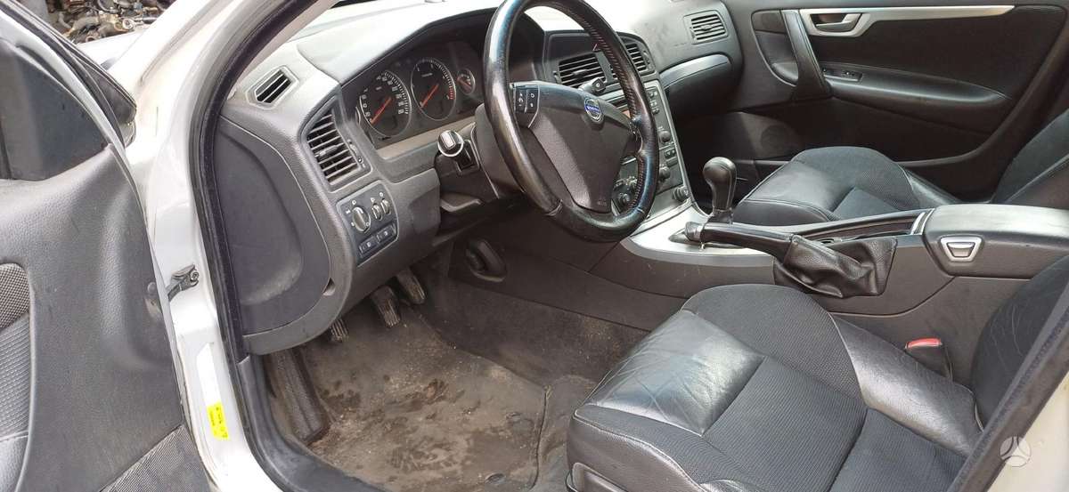 Volvo S60 по частям